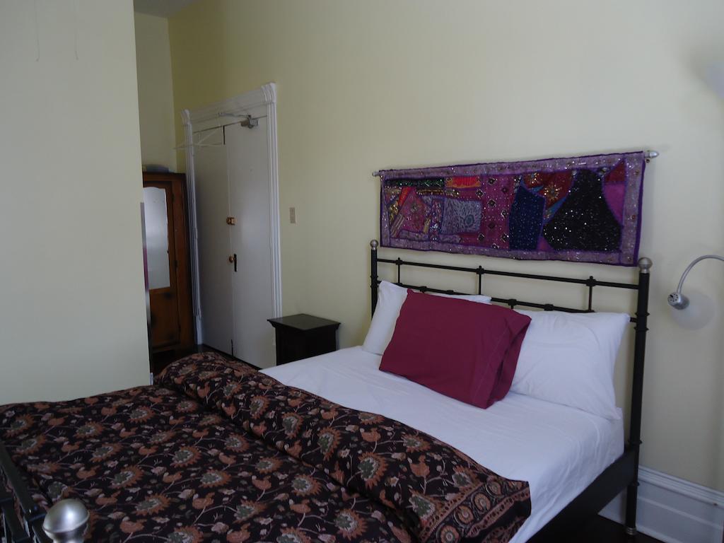 Spadina 11 Guesthouse Toronto Zewnętrze zdjęcie
