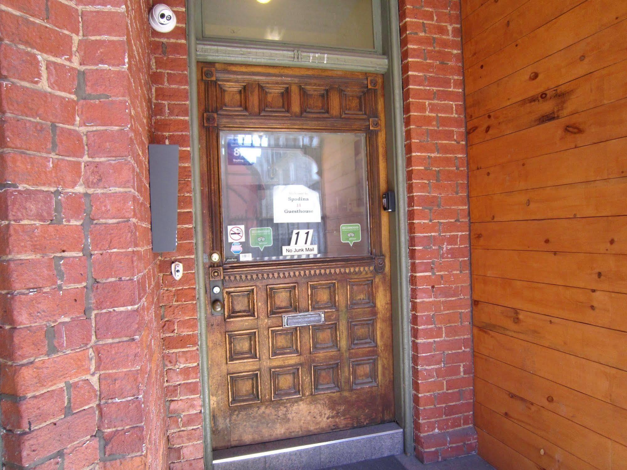 Spadina 11 Guesthouse Toronto Zewnętrze zdjęcie